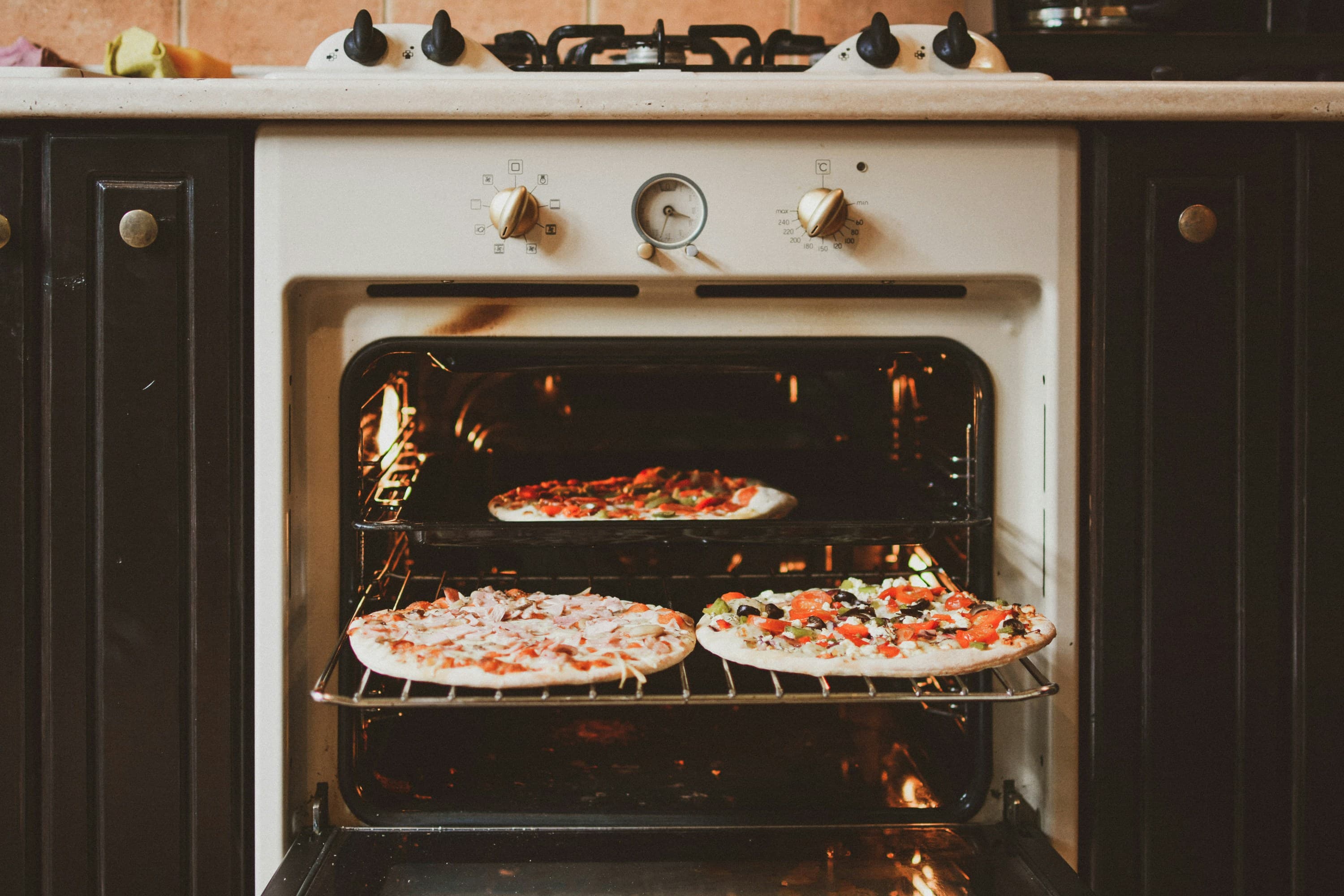 Oven Not Heating Evenly? Common Causes for Minnesota Homeowners
